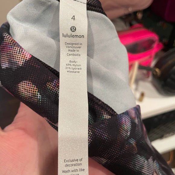 NWOT Lululemon Power Pivot Tank - Activate Floral Multi - Picture 6 of 6